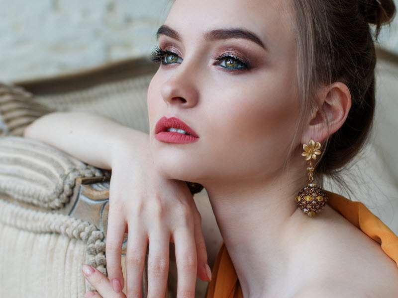 Therapist Reveals the Physical Toll of Working As a Hairstylist